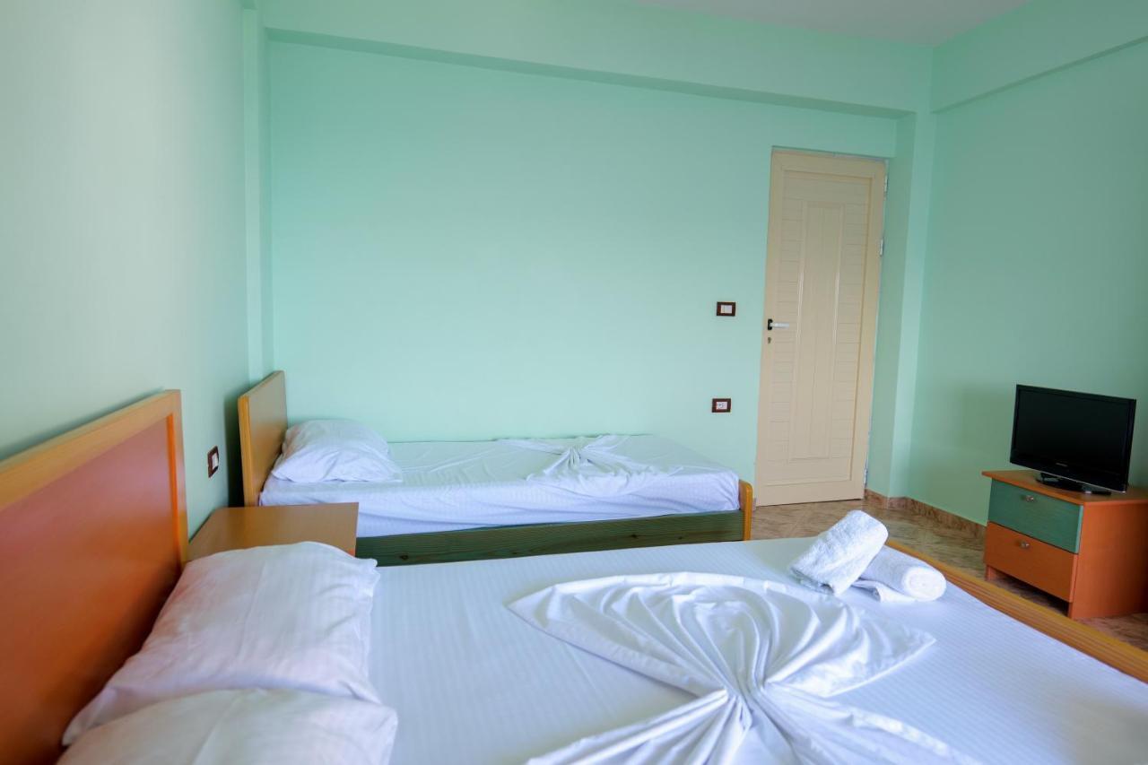 Rei Apartments ซารานเดอ ภายนอก รูปภาพ