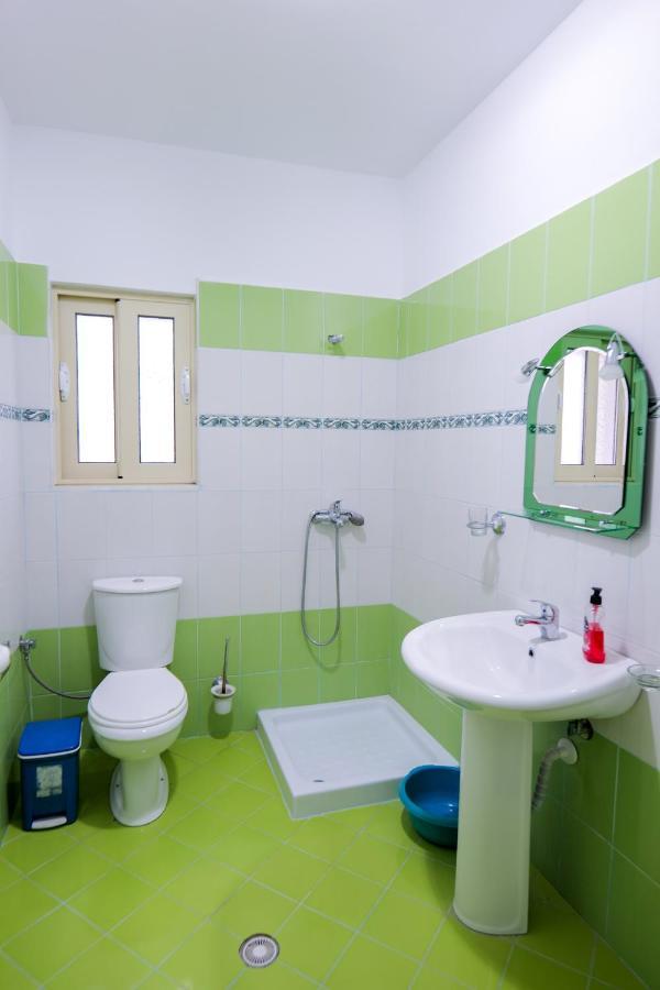 Rei Apartments ซารานเดอ ภายนอก รูปภาพ