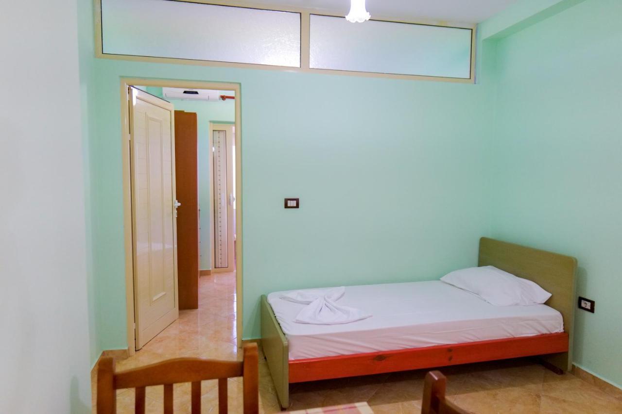 Rei Apartments ซารานเดอ ภายนอก รูปภาพ