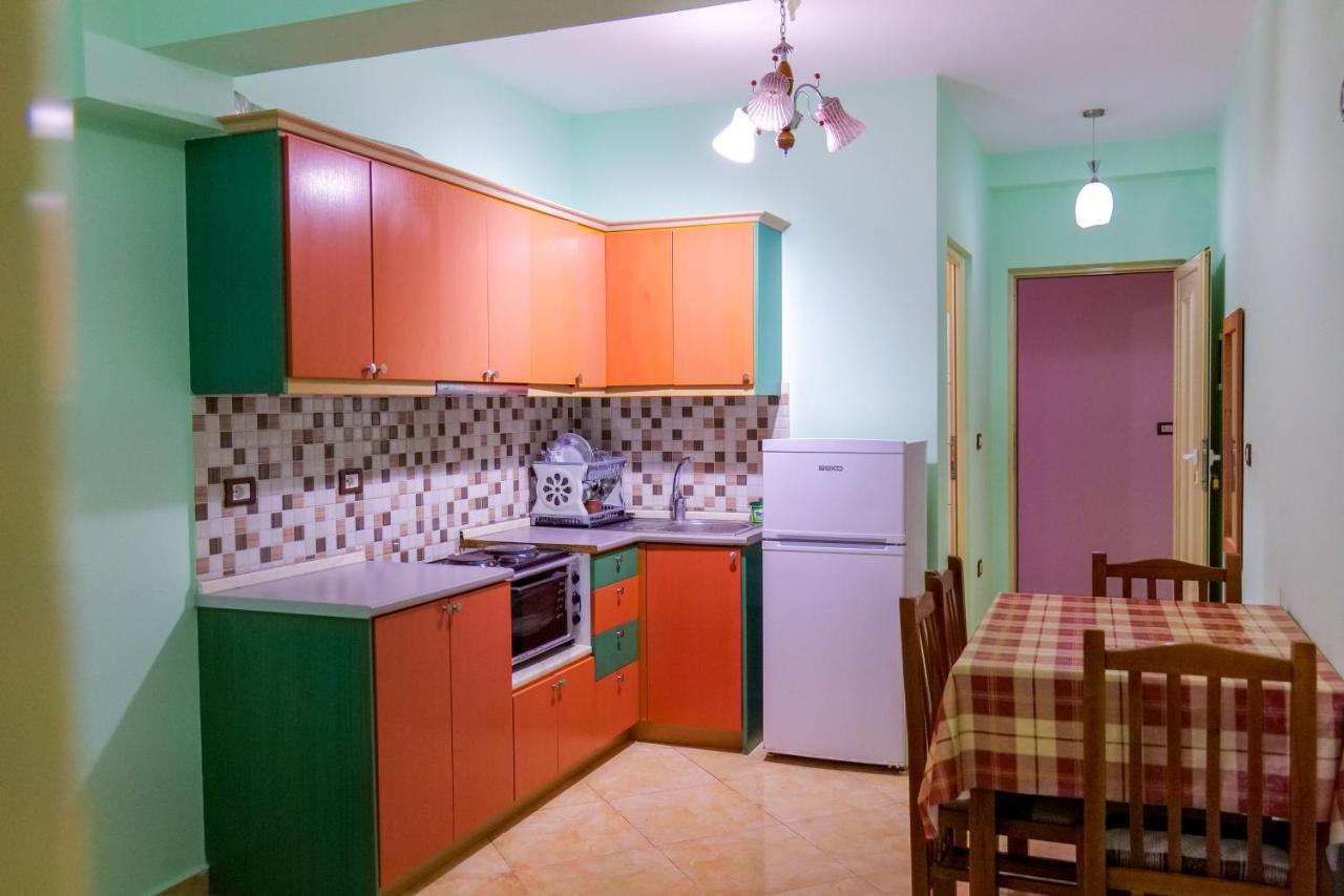 Rei Apartments ซารานเดอ ภายนอก รูปภาพ