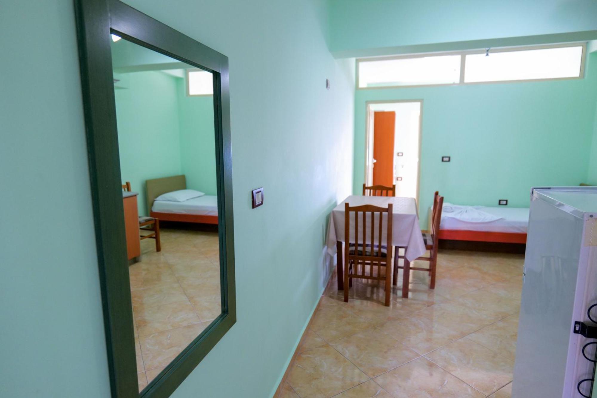 Rei Apartments ซารานเดอ ห้อง รูปภาพ