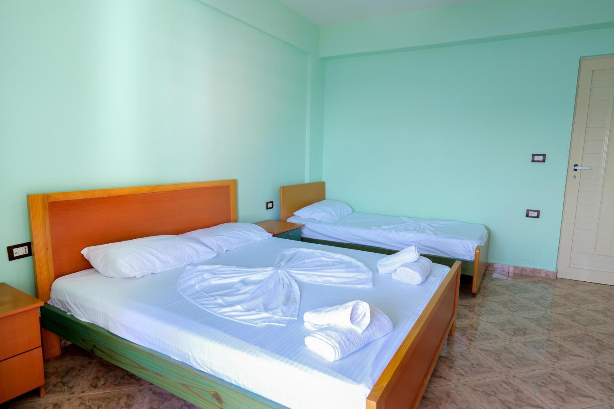 Rei Apartments ซารานเดอ ห้อง รูปภาพ