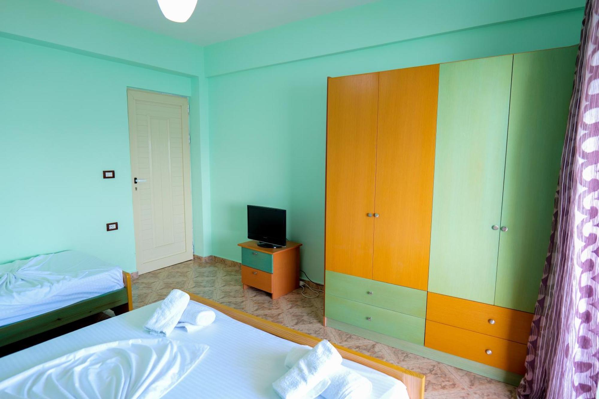 Rei Apartments ซารานเดอ ห้อง รูปภาพ